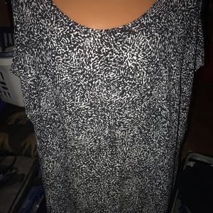 Long top. Black and white.